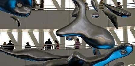 Zaragoza y la Expo 2008, vistas desde fuera: cuando The Independent nos descubrió al mundo 4 Escultura Splash de gotas de agua suspendidas en el interior de la Torre del Agua de la Expo Zaragoza 2008